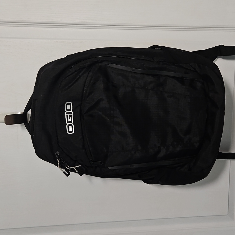 OGIO Shuttle Pack Backpack - Black Travel School Work